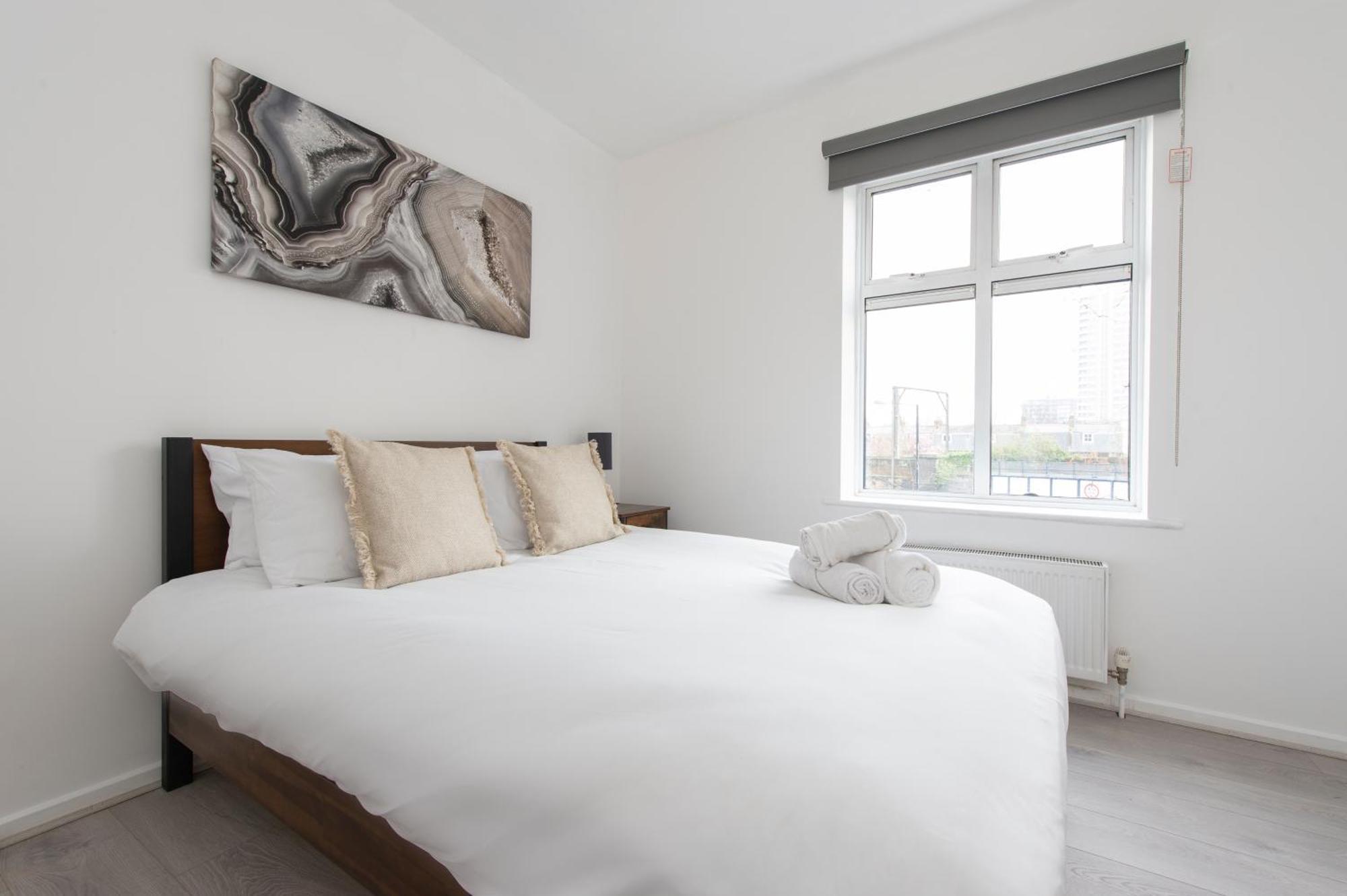 Modern Luxury Apartment By Bow Road Station London Exterior foto