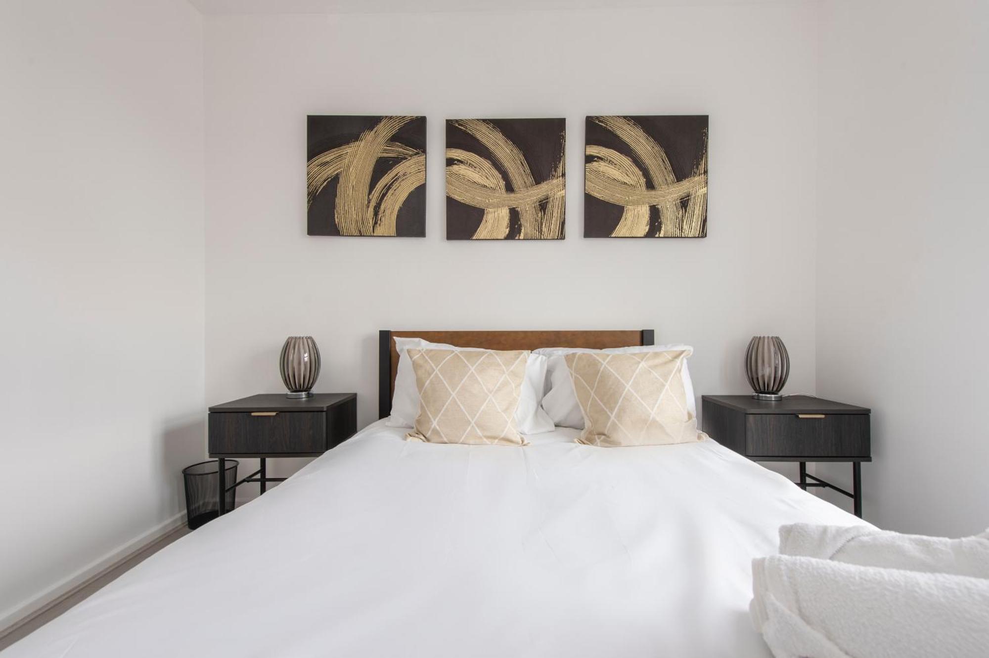 Modern Luxury Apartment By Bow Road Station London Exterior foto